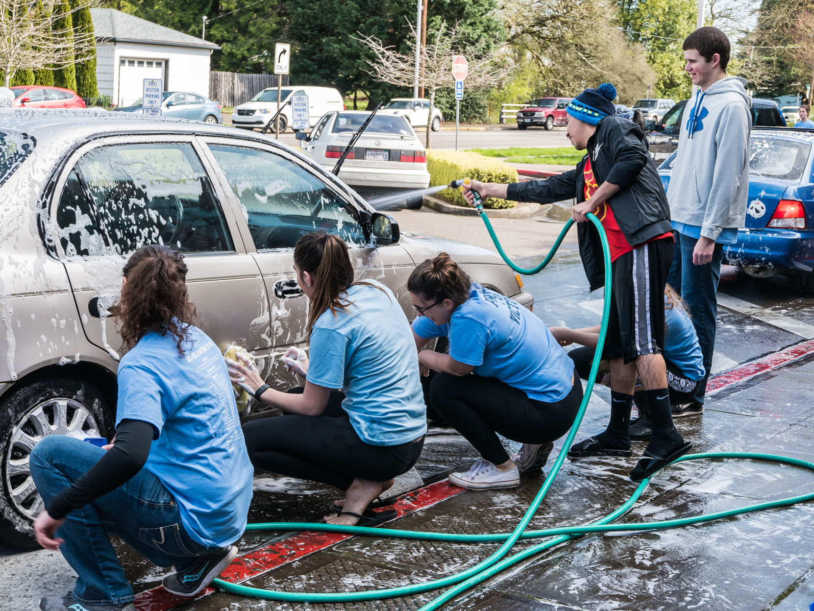 Organize a car wash